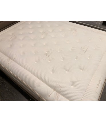 Matelas Norbert Couturier-NATURALIA - H28 cm- 750 R. ensachés pour le 140- Accueil latex naturel 70 KG/M3